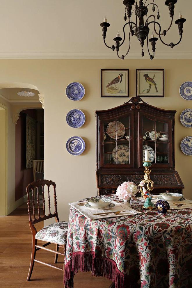 ㎡老房里打造英伦复古宅美轮美奂窗景超绝！PG电子麻将胡了2模拟器留学小伙在89(图15)